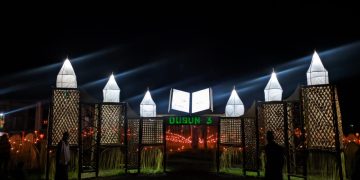 Gebyar Tombilatohe, Desa Tonala (Bolsel) Gelar Lomba Pasang Lampu Antar Dusun