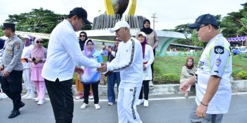 Kebaktian Sosial dan Hiburan Rakyat dalam Perayaan HUT ke-25 Provinsi Gorontalo di Pohuwato