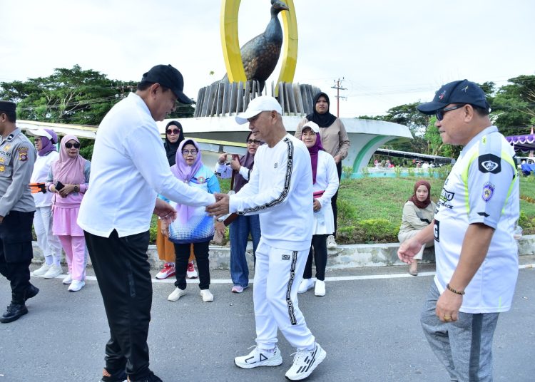 Kebaktian Sosial dan Hiburan Rakyat dalam Perayaan HUT ke-25 Provinsi Gorontalo di Pohuwato